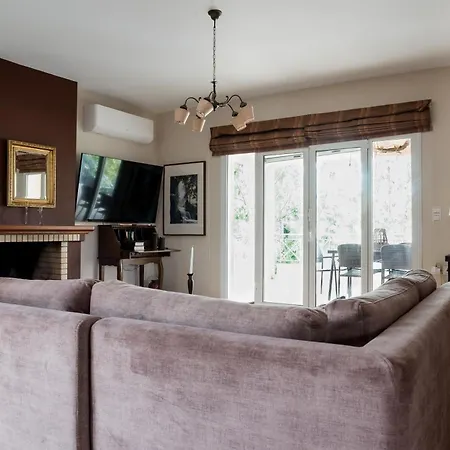 Discover Evia Villa